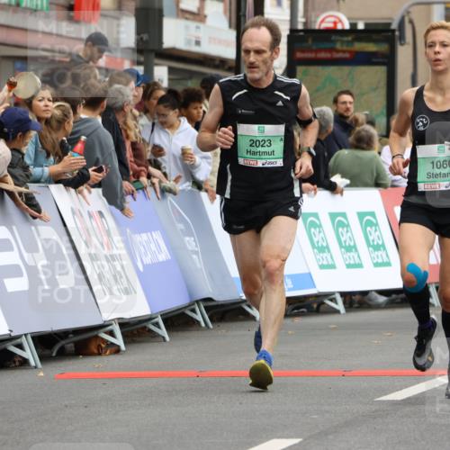 21.09.2025 - PSD Bank Halbmarathon Strokosch-Dieckow http://msf.ph/oto/8943107 21.09.2025 11:36:08 Ziel 1044, 1060, 1952, 1977, 2023, 2033, 2048, 2051, 2128 meine-sportfotos.de