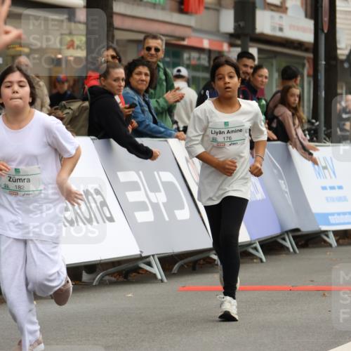21.09.2025 - PSD Bank Halbmarathon Strokosch-Dieckow http://msf.ph/oto/8943117 21.09.2025 10:36:04 Ziel 176, 182, 184, 187 meine-sportfotos.de