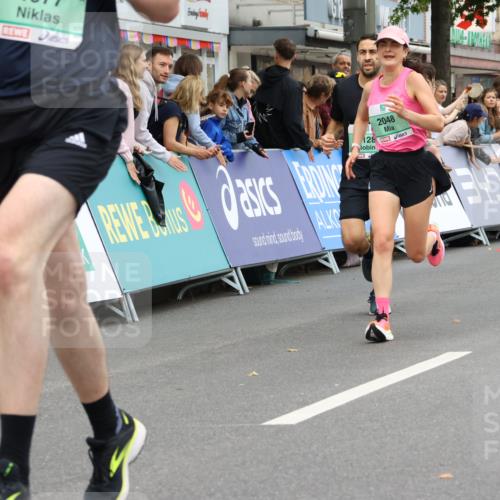 21.09.2025 - PSD Bank Halbmarathon Strokosch-Dieckow http://msf.ph/oto/8943125 21.09.2025 11:36:16 Ziel 1060, 1977, 2023, 2048, 2128 meine-sportfotos.de