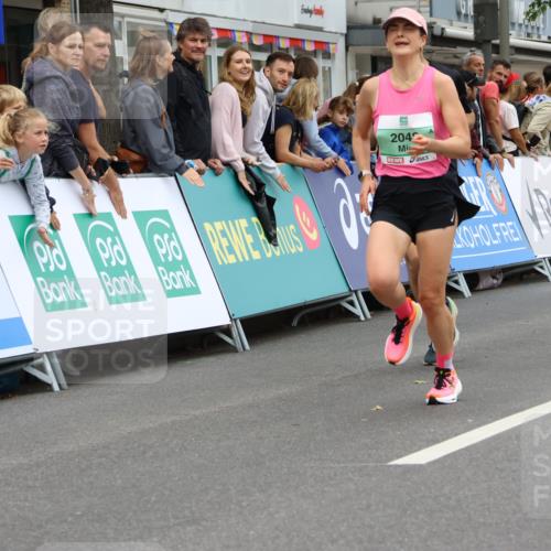 21.09.2025 - PSD Bank Halbmarathon Strokosch-Dieckow http://msf.ph/oto/8943138 21.09.2025 11:36:16 Ziel 1060, 1977, 2023, 2048, 2128 meine-sportfotos.de