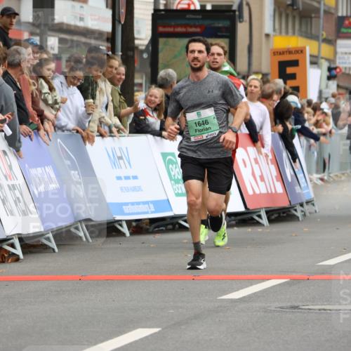 21.09.2025 - PSD Bank Halbmarathon Strokosch-Dieckow http://msf.ph/oto/8943179 21.09.2025 11:36:44 Ziel 1420, 1421, 1646, 1910, 2030, 2398 meine-sportfotos.de
