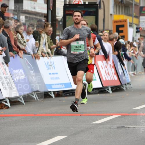 21.09.2025 - PSD Bank Halbmarathon Strokosch-Dieckow http://msf.ph/oto/8943185 21.09.2025 11:36:44 Ziel 1420, 1421, 1646, 1910, 2030, 2398 meine-sportfotos.de