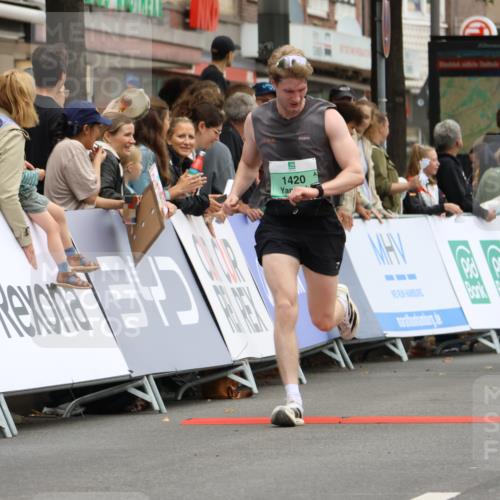 21.09.2025 - PSD Bank Halbmarathon Strokosch-Dieckow http://msf.ph/oto/8943192 21.09.2025 11:36:48 Ziel 1420, 1646, 1910, 2030, 2398 meine-sportfotos.de