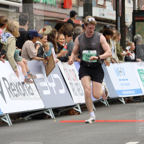 21.09.2025 - PSD Bank Halbmarathon Strokosch-Dieckow http://msf.ph/oto/8943194 21.09.2025 11:36:49 Ziel 1420, 1646, 2030, 2398 meine-sportfotos.de