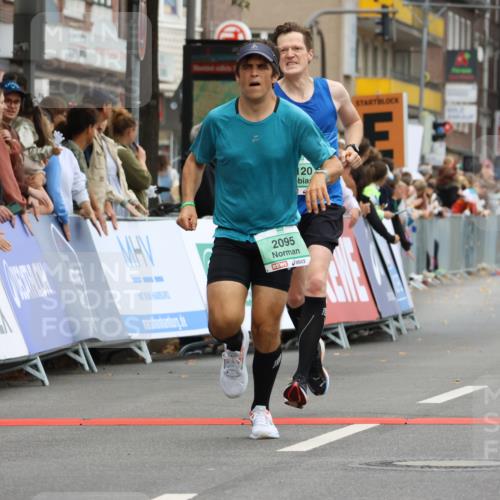 21.09.2025 - PSD Bank Halbmarathon Strokosch-Dieckow http://msf.ph/oto/8943253 21.09.2025 11:37:21 Ziel 1185, 1998, 2032, 2095, 2120 meine-sportfotos.de