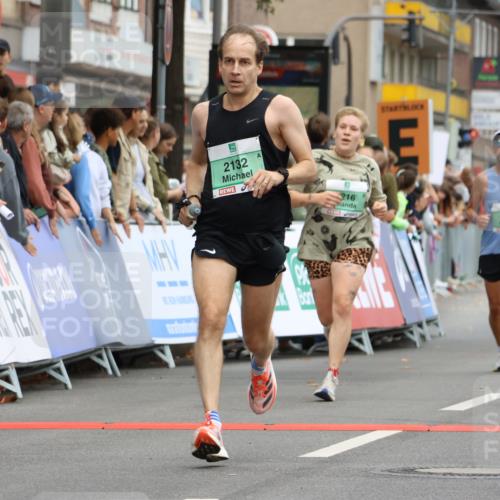 21.09.2025 - PSD Bank Halbmarathon Strokosch-Dieckow http://msf.ph/oto/8943260 21.09.2025 11:37:30 Ziel 1185, 1216, 2017, 2095, 2120, 2132, 2226, 3999 meine-sportfotos.de