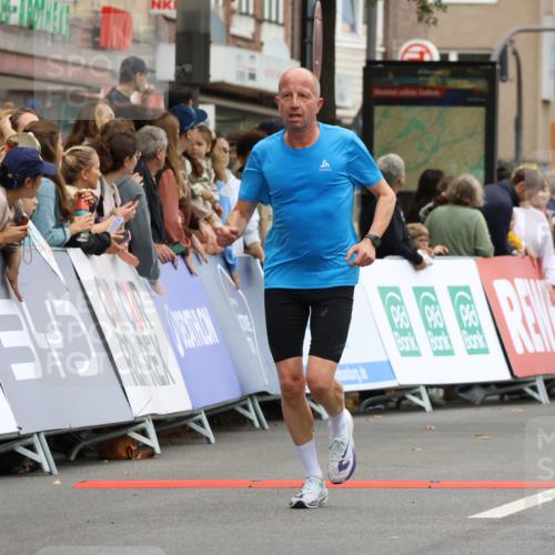 21.09.2025 - PSD Bank Halbmarathon Strokosch-Dieckow http://msf.ph/oto/8943293 21.09.2025 11:37:44 Ziel 1591, 1651, 2115, 3999 meine-sportfotos.de