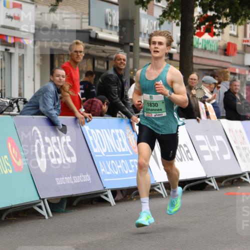 21.09.2025 - PSD Bank Halbmarathon Strokosch-Dieckow http://msf.ph/oto/8943306 21.09.2025 11:13:35 Ziel 1830 meine-sportfotos.de