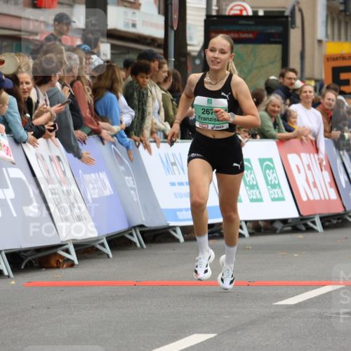 21.09.2025 - PSD Bank Halbmarathon Strokosch-Dieckow http://msf.ph/oto/8943346 21.09.2025 11:38:18 Ziel 1892, 1904, 1985, 2675 meine-sportfotos.de