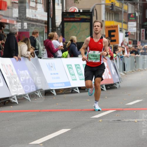 21.09.2025 - PSD Bank Halbmarathon Strokosch-Dieckow http://msf.ph/oto/8943399 21.09.2025 11:15:58 Ziel 1832 meine-sportfotos.de