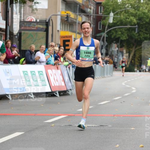 21.09.2025 - PSD Bank Halbmarathon Strokosch-Dieckow http://msf.ph/oto/8943435 21.09.2025 11:16:09 Ziel 1445, 1446 meine-sportfotos.de