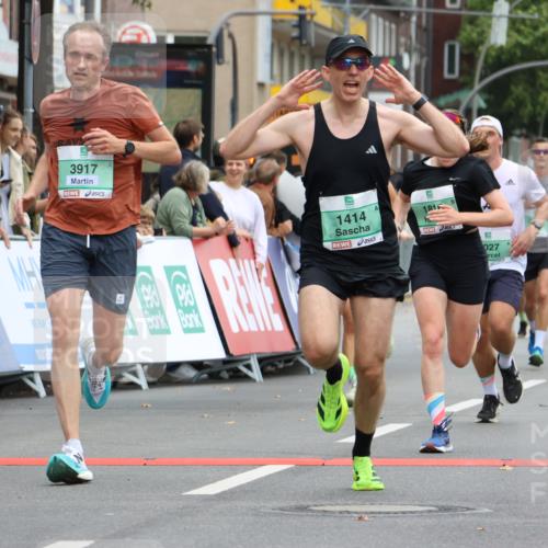 21.09.2025 - PSD Bank Halbmarathon Strokosch-Dieckow http://msf.ph/oto/8943449 21.09.2025 11:38:50 Ziel 1027, 1414, 1816, 1859, 2047, 2079, 2355, 3917 meine-sportfotos.de