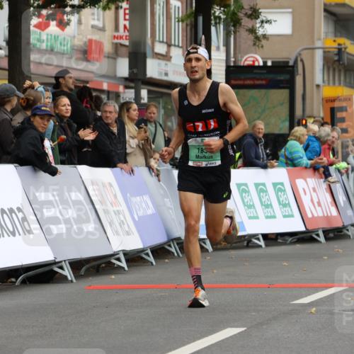 21.09.2025 - PSD Bank Halbmarathon Strokosch-Dieckow http://msf.ph/oto/8943452 21.09.2025 11:16:28 Ziel 1834 meine-sportfotos.de