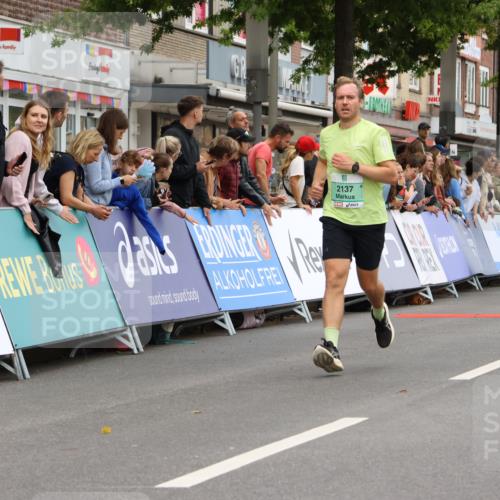 21.09.2025 - PSD Bank Halbmarathon Strokosch-Dieckow http://msf.ph/oto/8943479 21.09.2025 11:39:02 Ziel 1027, 1147, 1917, 2047, 2055, 2079, 2137 meine-sportfotos.de