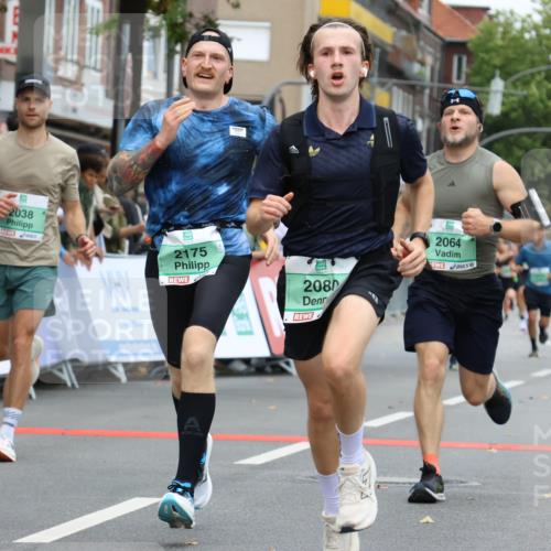 21.09.2025 - PSD Bank Halbmarathon Strokosch-Dieckow http://msf.ph/oto/8943507 21.09.2025 11:39:12 Ziel 1227, 1248, 1769, 2038, 2062, 2064, 2080, 2175 meine-sportfotos.de