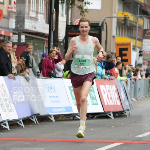 21.09.2025 - PSD Bank Halbmarathon Strokosch-Dieckow http://msf.ph/oto/8943580 21.09.2025 11:17:27 Ziel 1833 meine-sportfotos.de