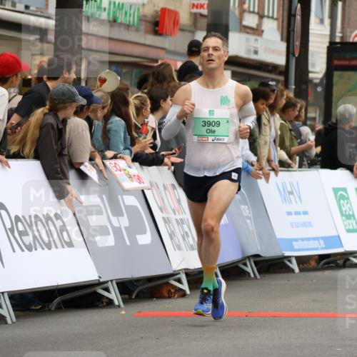21.09.2025 - PSD Bank Halbmarathon Strokosch-Dieckow http://msf.ph/oto/8943583 21.09.2025 11:39:39 Ziel 1469, 1483, 1517, 1784, 1960, 1970, 2059, 2069, 2084, 2333, 2336, 2579, 2897, 3909 meine-sportfotos.de