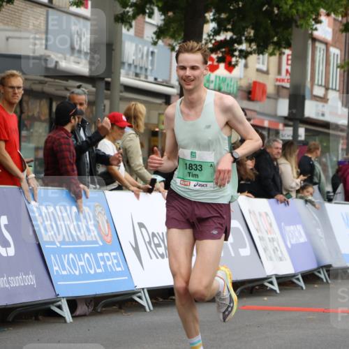 21.09.2025 - PSD Bank Halbmarathon Strokosch-Dieckow http://msf.ph/oto/8943606 21.09.2025 11:17:28 Ziel 1833 meine-sportfotos.de