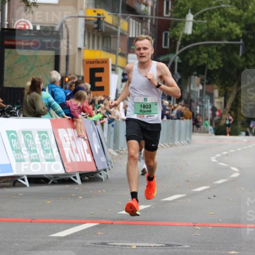 21.09.2025 - PSD Bank Halbmarathon Strokosch-Dieckow http://msf.ph/oto/8943612 21.09.2025 11:17:52 Ziel 1803, 4018 meine-sportfotos.de