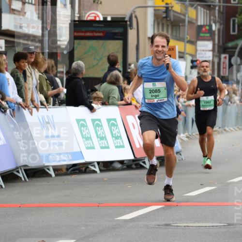 21.09.2025 - PSD Bank Halbmarathon Strokosch-Dieckow http://msf.ph/oto/8943623 21.09.2025 11:39:46 Ziel 1469, 1960, 1968, 1970, 2069, 2084, 2085, 2579, 2897, 3909 meine-sportfotos.de