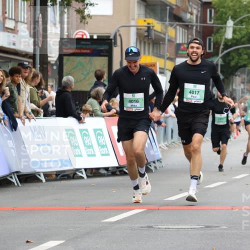 21.09.2025 - PSD Bank Halbmarathon Strokosch-Dieckow http://msf.ph/oto/8943636 21.09.2025 11:39:54 Ziel 1645, 1968, 2084, 2085, 2442, 4016, 4017 meine-sportfotos.de