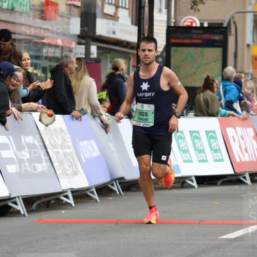 21.09.2025 - PSD Bank Halbmarathon Strokosch-Dieckow http://msf.ph/oto/8943652 21.09.2025 11:18:26 Ziel 1828 meine-sportfotos.de