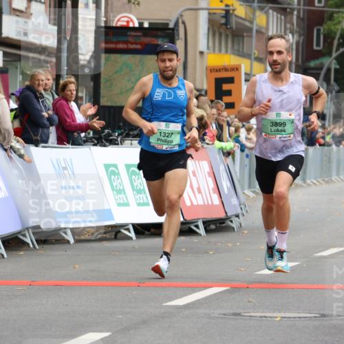 21.09.2025 - PSD Bank Halbmarathon Strokosch-Dieckow http://msf.ph/oto/8943678 21.09.2025 11:18:35 Ziel 1327, 1828, 3899 meine-sportfotos.de
