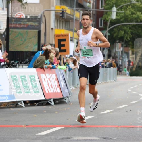 21.09.2025 - PSD Bank Halbmarathon Strokosch-Dieckow http://msf.ph/oto/8943731 21.09.2025 11:18:59 Ziel 1307, 1392 meine-sportfotos.de