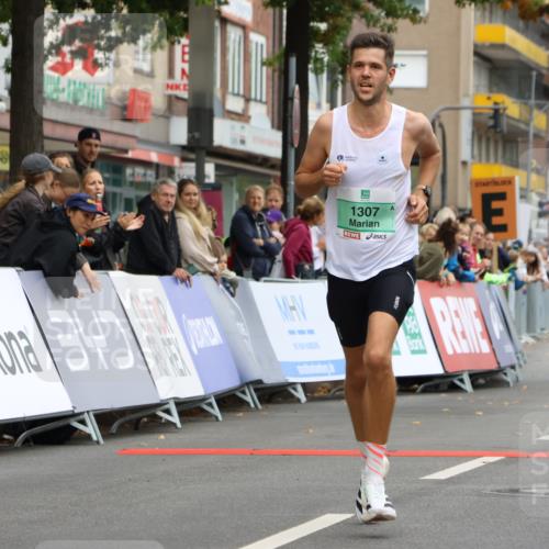 21.09.2025 - PSD Bank Halbmarathon Strokosch-Dieckow http://msf.ph/oto/8943740 21.09.2025 11:19:00 Ziel 1307, 1392 meine-sportfotos.de