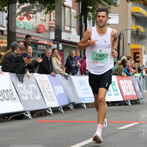 21.09.2025 - PSD Bank Halbmarathon Strokosch-Dieckow http://msf.ph/oto/8943742 21.09.2025 11:19:00 Ziel 1307, 1392 meine-sportfotos.de