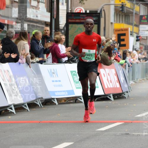 21.09.2025 - PSD Bank Halbmarathon Strokosch-Dieckow http://msf.ph/oto/8943775 21.09.2025 11:19:57 Ziel 1799, 1823 meine-sportfotos.de