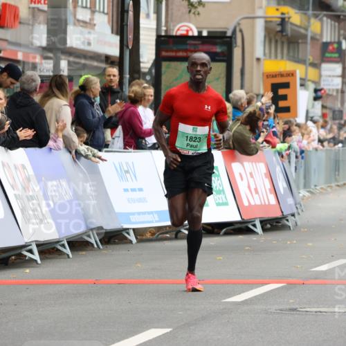 21.09.2025 - PSD Bank Halbmarathon Strokosch-Dieckow http://msf.ph/oto/8943782 21.09.2025 11:19:58 Ziel 1799, 1823 meine-sportfotos.de