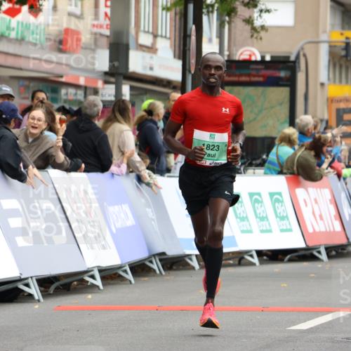 21.09.2025 - PSD Bank Halbmarathon Strokosch-Dieckow http://msf.ph/oto/8943799 21.09.2025 11:19:58 Ziel 1799, 1823 meine-sportfotos.de