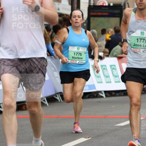 21.09.2025 - PSD Bank Halbmarathon Strokosch-Dieckow http://msf.ph/oto/8943841 21.09.2025 11:41:18 Ziel 1349, 1435, 1775, 1776, 1786, 1788, 1886, 2116, 2183, 2227, 3911, 4026 meine-sportfotos.de
