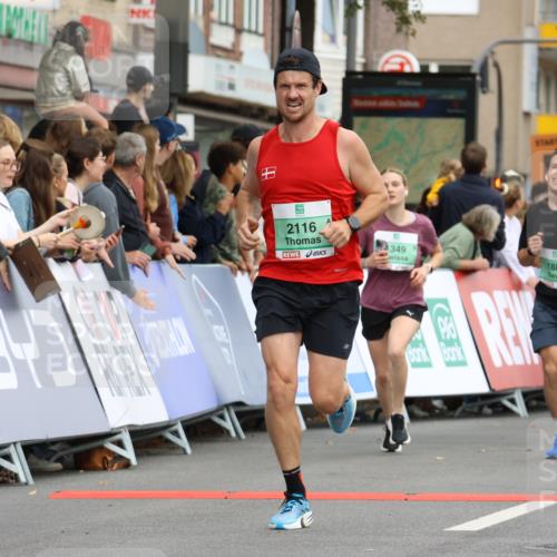 21.09.2025 - PSD Bank Halbmarathon Strokosch-Dieckow http://msf.ph/oto/8943848 21.09.2025 11:41:22 Ziel 1349, 1435, 1775, 1776, 1786, 1886, 2083, 2116, 2443, 3911, 4026 meine-sportfotos.de