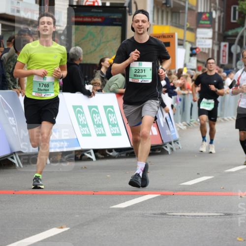 21.09.2025 - PSD Bank Halbmarathon Strokosch-Dieckow http://msf.ph/oto/8943876 21.09.2025 11:41:29 Ziel 1349, 1399, 1765, 1786, 1886, 2083, 2111, 2116, 2231, 2443, 3895 meine-sportfotos.de
