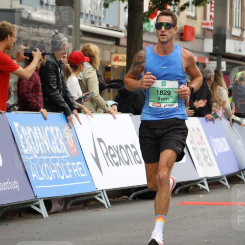 21.09.2025 - PSD Bank Halbmarathon Strokosch-Dieckow http://msf.ph/oto/8943885 21.09.2025 11:20:41 Ziel 1440, 1829 meine-sportfotos.de