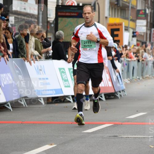 21.09.2025 - PSD Bank Halbmarathon Strokosch-Dieckow http://msf.ph/oto/8943889 21.09.2025 11:41:33 Ziel 1349, 1399, 1765, 1786, 1886, 1887, 2083, 2111, 2231, 2443, 3895 meine-sportfotos.de