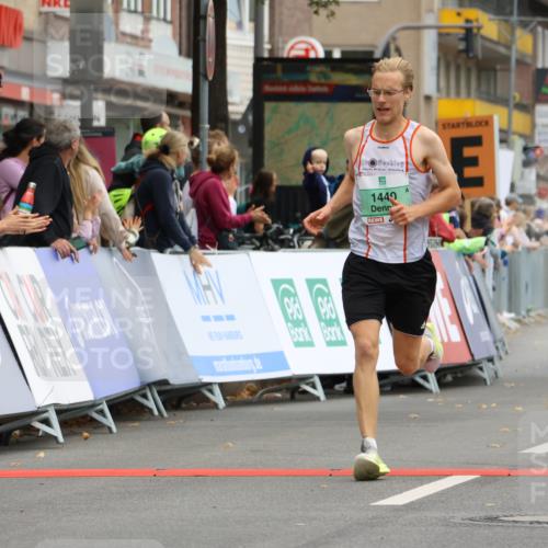 21.09.2025 - PSD Bank Halbmarathon Strokosch-Dieckow http://msf.ph/oto/8943890 21.09.2025 11:20:45 Ziel 1440, 1829, 1837 meine-sportfotos.de