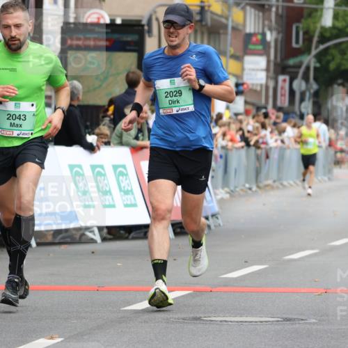 21.09.2025 - PSD Bank Halbmarathon Strokosch-Dieckow http://msf.ph/oto/8943917 21.09.2025 11:41:44 Ziel 1399, 1758, 1887, 2029, 2043, 3895 meine-sportfotos.de