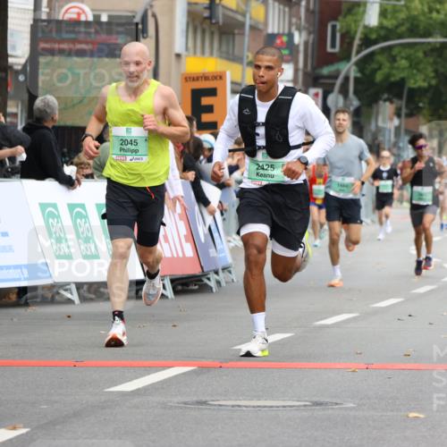 21.09.2025 - PSD Bank Halbmarathon Strokosch-Dieckow http://msf.ph/oto/8943925 21.09.2025 11:41:59 Ziel 1484, 1518, 2045, 2425 meine-sportfotos.de