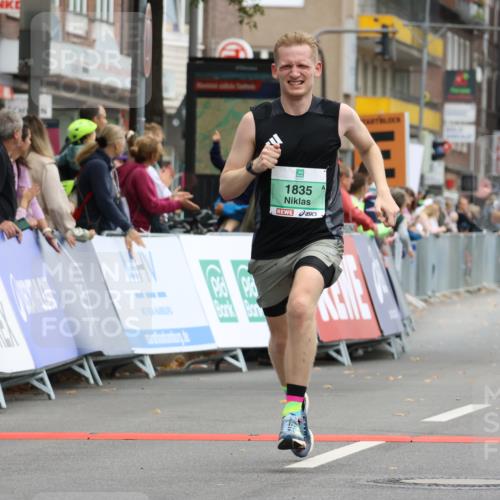 21.09.2025 - PSD Bank Halbmarathon Strokosch-Dieckow http://msf.ph/oto/8943928 21.09.2025 11:20:56 Ziel 1835, 1837, 1846, 1862 meine-sportfotos.de