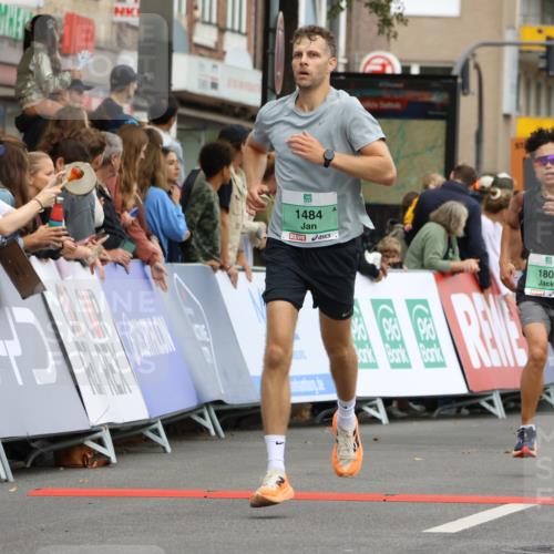 21.09.2025 - PSD Bank Halbmarathon Strokosch-Dieckow http://msf.ph/oto/8943934 21.09.2025 11:42:05 Ziel 1484, 1518, 1801, 2045, 2425 meine-sportfotos.de