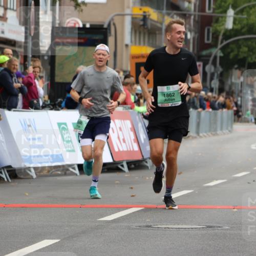 21.09.2025 - PSD Bank Halbmarathon Strokosch-Dieckow http://msf.ph/oto/8943946 21.09.2025 11:20:59 Ziel 1835, 1837, 1846, 1862 meine-sportfotos.de