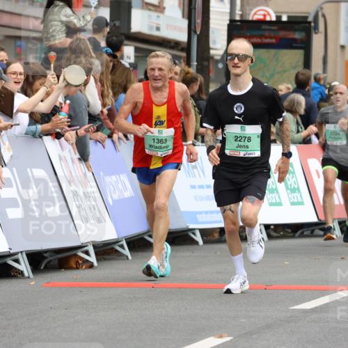 21.09.2025 - PSD Bank Halbmarathon Strokosch-Dieckow http://msf.ph/oto/8943947 21.09.2025 11:42:13 Ziel 1363, 1484, 1801, 2224, 2278 meine-sportfotos.de