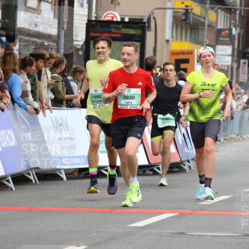 21.09.2025 - PSD Bank Halbmarathon Strokosch-Dieckow http://msf.ph/oto/8943968 21.09.2025 11:42:25 Ziel 1058, 1899, 1995, 2220, 2224, 2253, 2281, 2380, 3928, 3930, 4048 meine-sportfotos.de