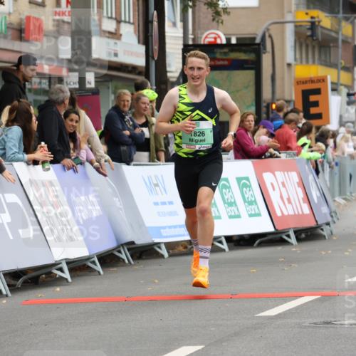 21.09.2025 - PSD Bank Halbmarathon Strokosch-Dieckow http://msf.ph/oto/8943994 21.09.2025 11:22:21 Ziel 1826 meine-sportfotos.de