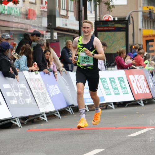 21.09.2025 - PSD Bank Halbmarathon Strokosch-Dieckow http://msf.ph/oto/8944005 21.09.2025 11:22:21 Ziel 1826 meine-sportfotos.de