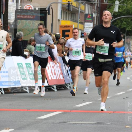 21.09.2025 - PSD Bank Halbmarathon Strokosch-Dieckow http://msf.ph/oto/8944051 21.09.2025 11:43:00 Ziel 1555, 1749, 1750, 2019, 2100, 2157, 2178, 2202, 2265, 2369, 2995 meine-sportfotos.de