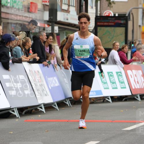21.09.2025 - PSD Bank Halbmarathon Strokosch-Dieckow http://msf.ph/oto/8944077 21.09.2025 11:23:05 Ziel 1237, 1455, 1840 meine-sportfotos.de